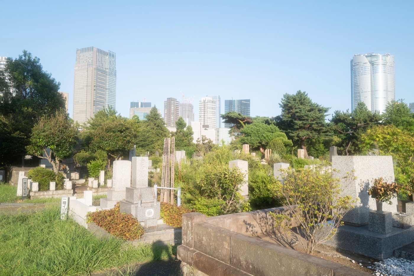 aoyama cemetery tokyos historic resting place photo 13