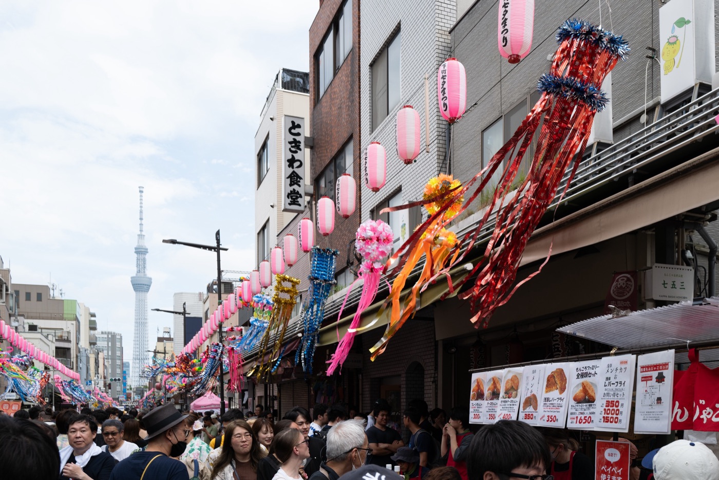 asakusa tokyos cultural core photo 2