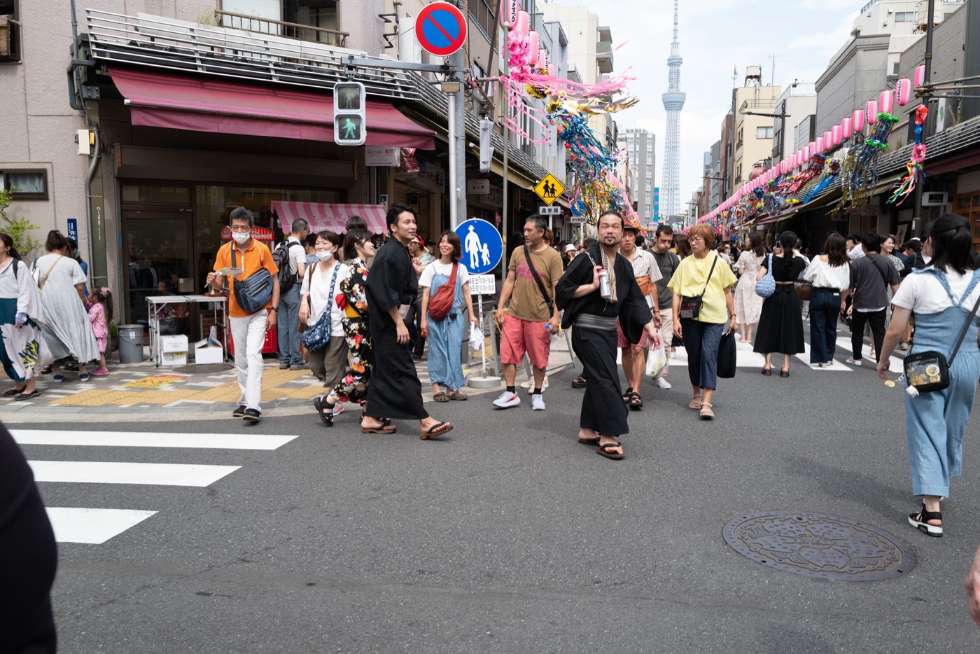 asakusa tokyos cultural core photo 8