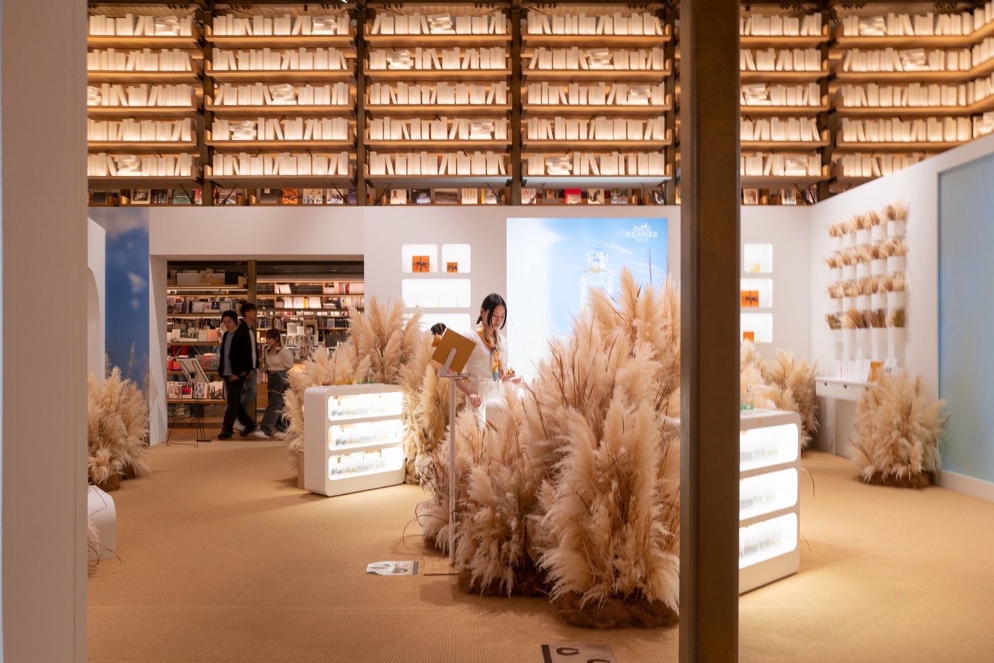 blue bottle coffee at ginza six tokyos coffee spot photo 10