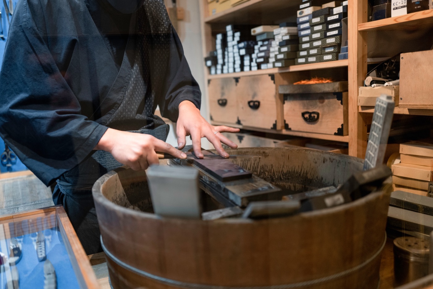 buying japanese knives in tokyo best spots photo 3