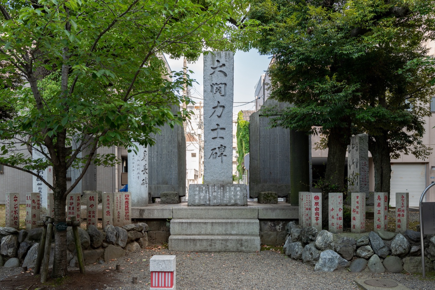 fukagawa hachiman festival tokyos water splashing tradition photo 13