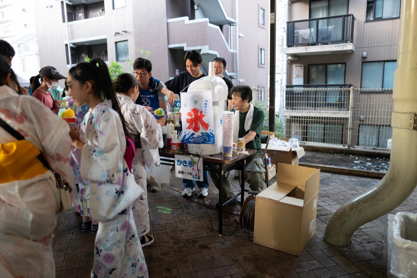 gokoku ji area tokyo photo 3