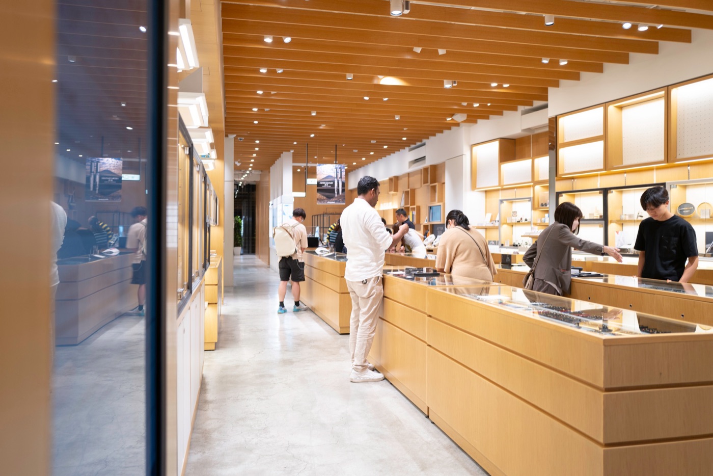 itoya ginzas creative stationery hub photo 15