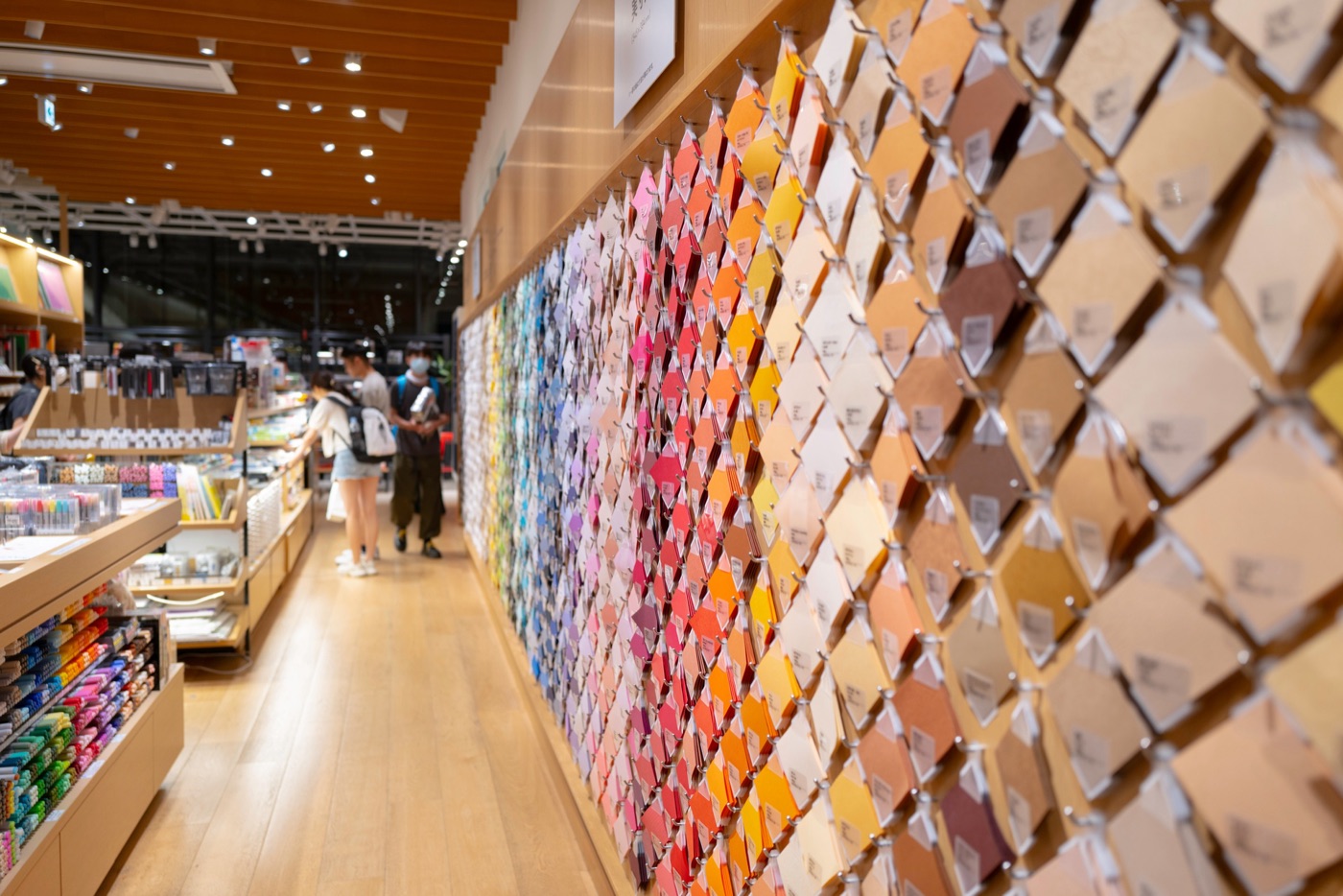 itoya ginzas creative stationery hub photo 18