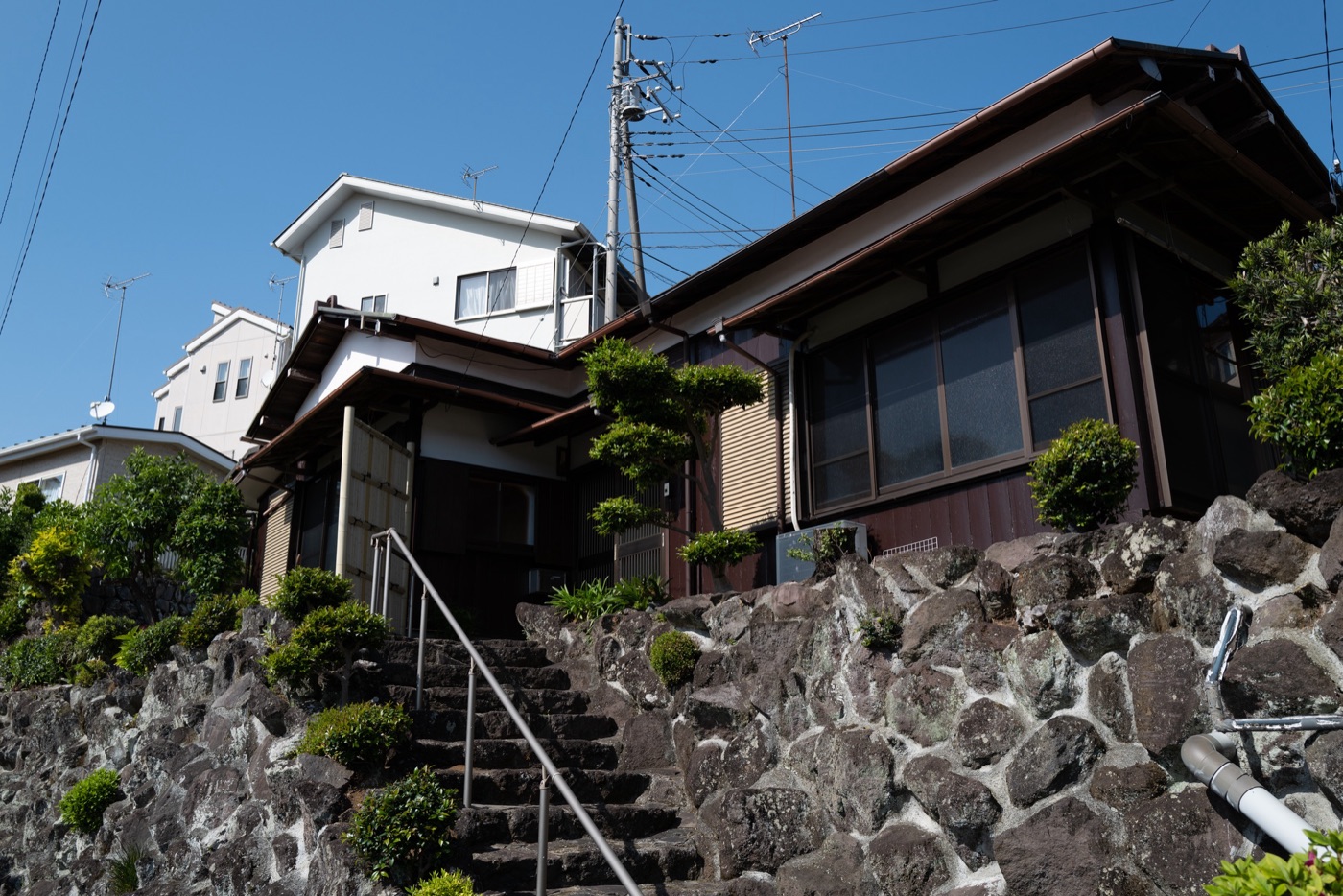 manazuru kanagawas scenic peninsula town photo 1