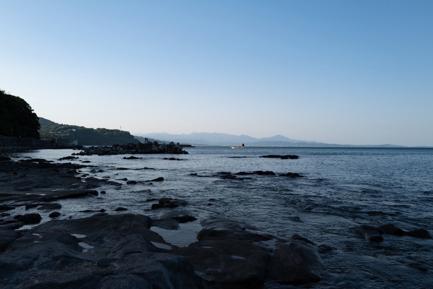 manazuru kanagawas scenic peninsula town photo 12