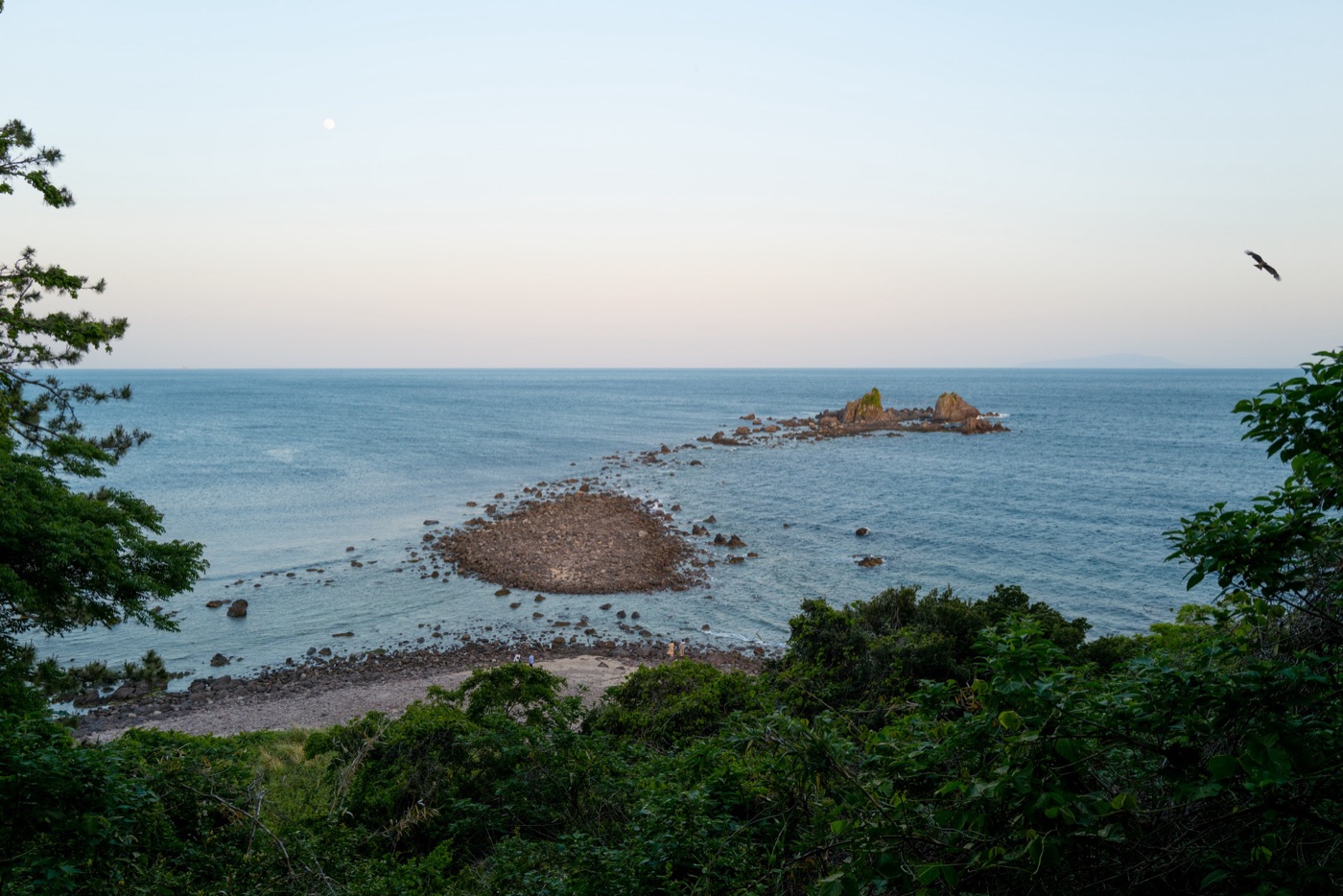 manazuru kanagawas scenic peninsula town photo 20