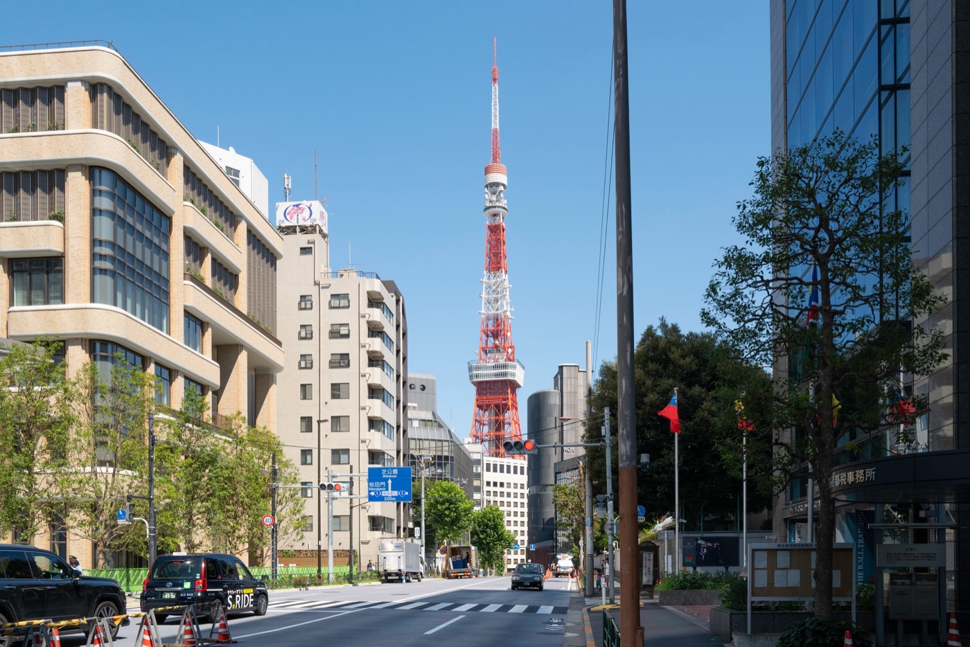 roppongi hills art views and upscale living photo 13