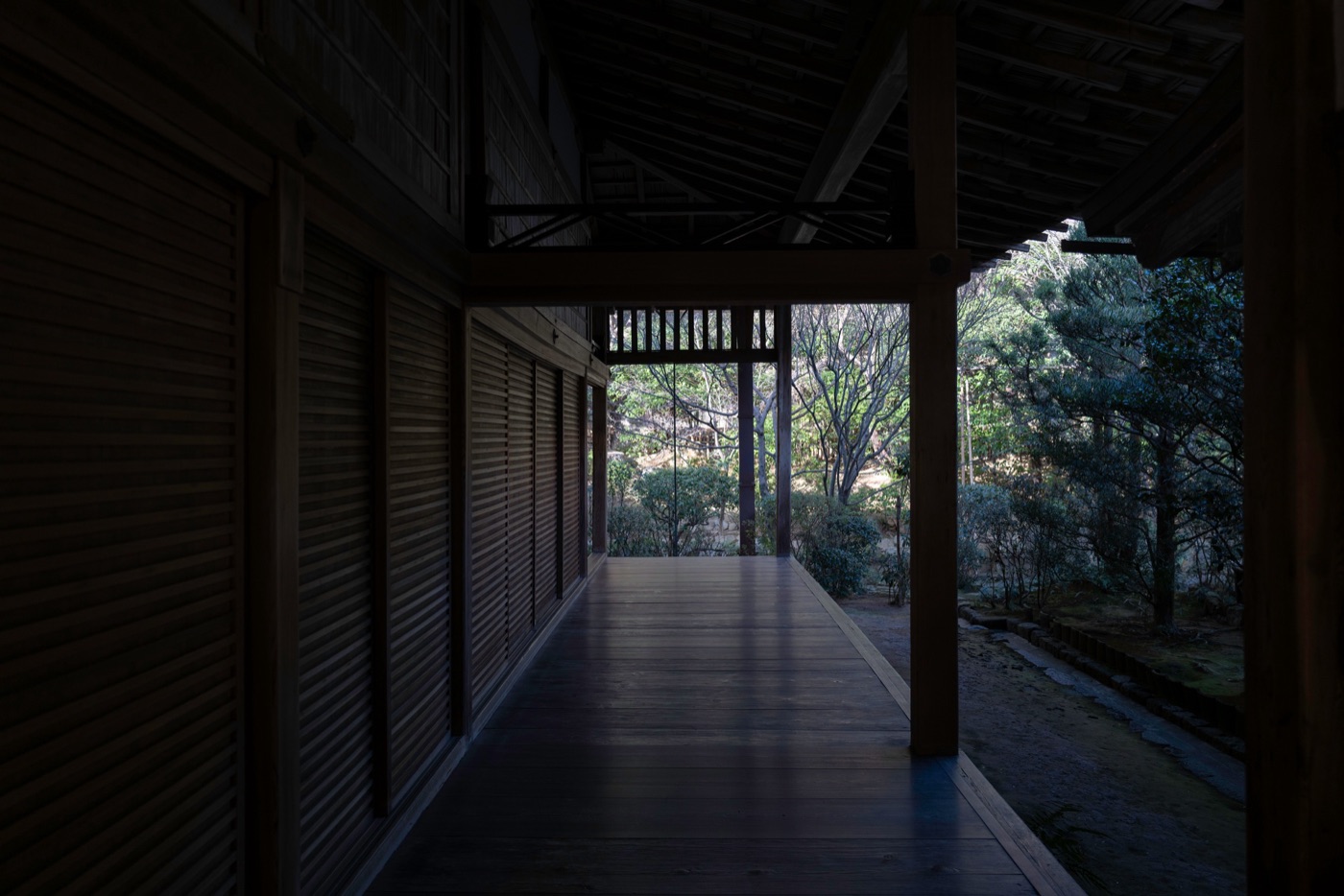 ryoan ji kyotos zen rock garden photo 14