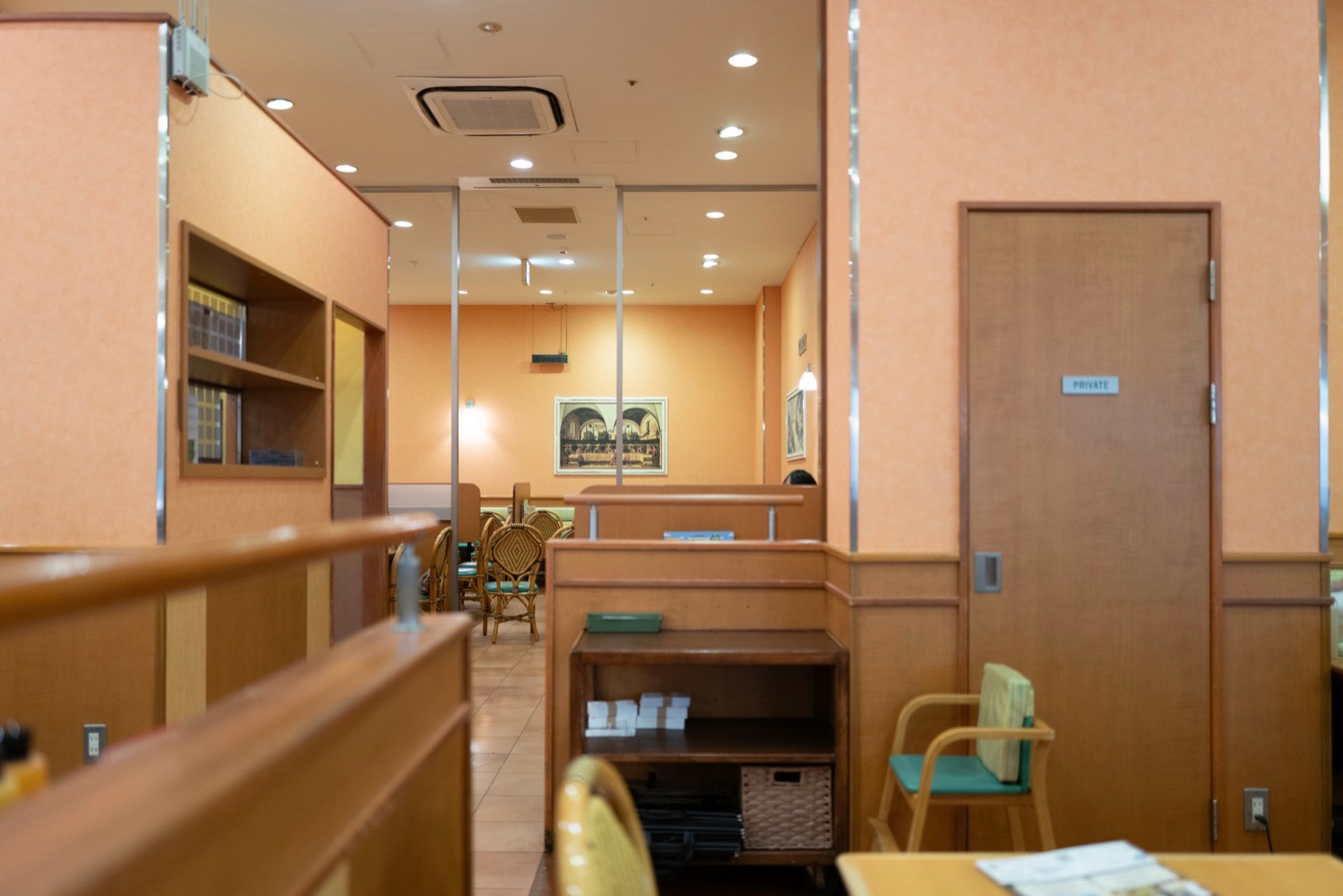 saizeriya affordable italian dining in japan photo 2