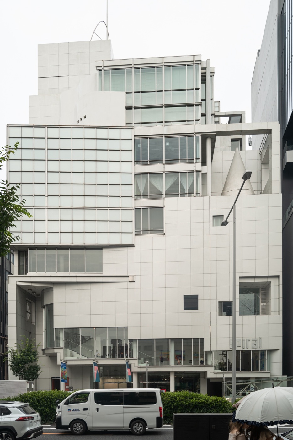 spiral aoyamas cultural and lifestyle hub photo 5
