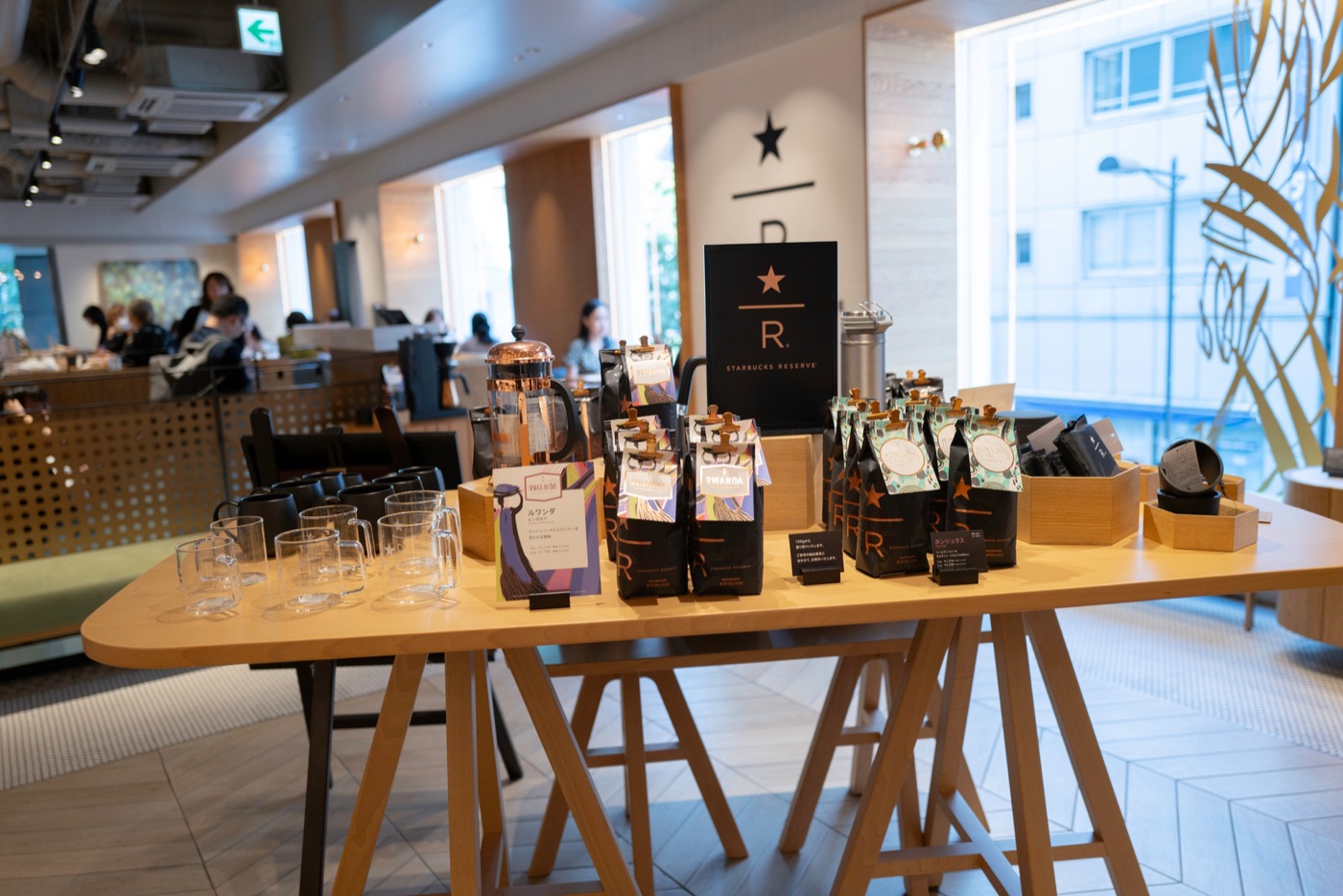 starbucks reserve ginza italian dining meets coffee culture photo 7
