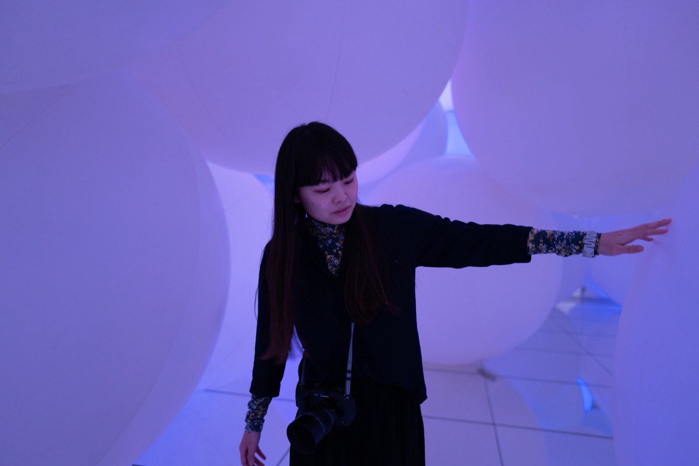 teamlab planets tokyos immersive art museum photo 13