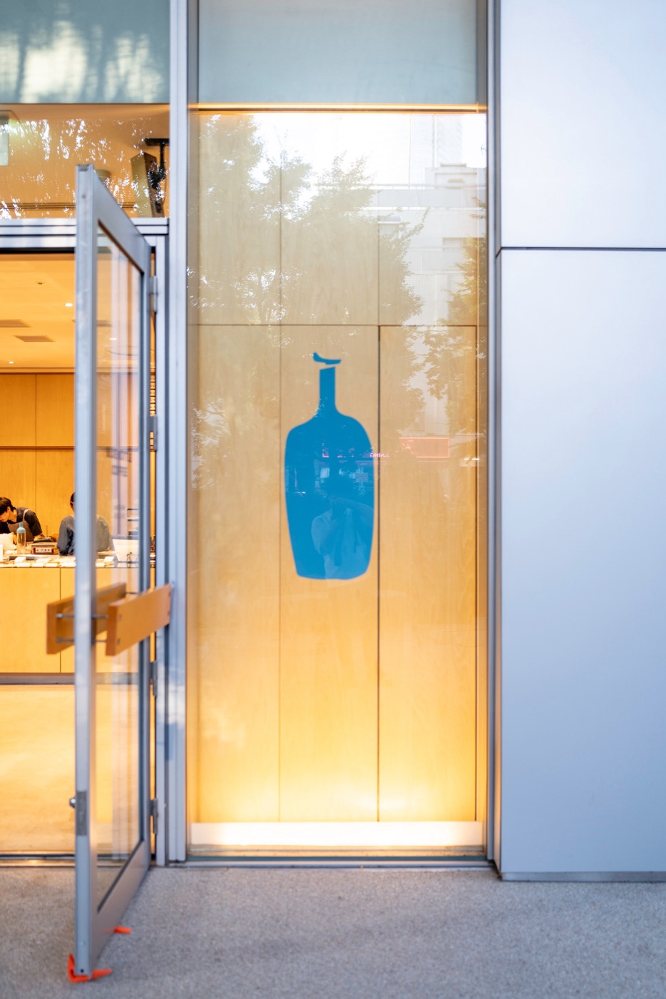 tokyos coffee escapade swiss travelers guide to blue bottle cafes photo 16
