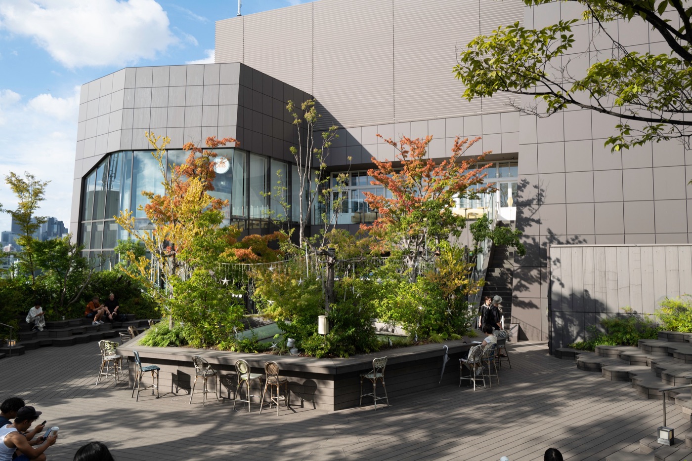 tokyu plaza harajukus architectural landmark photo 10