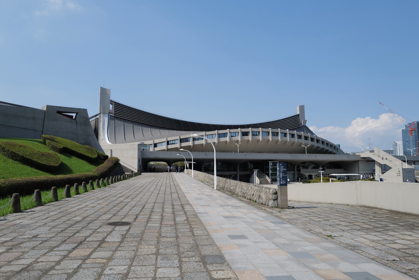 yoyogi national gymnasium tokyos architectural marvel photo 4