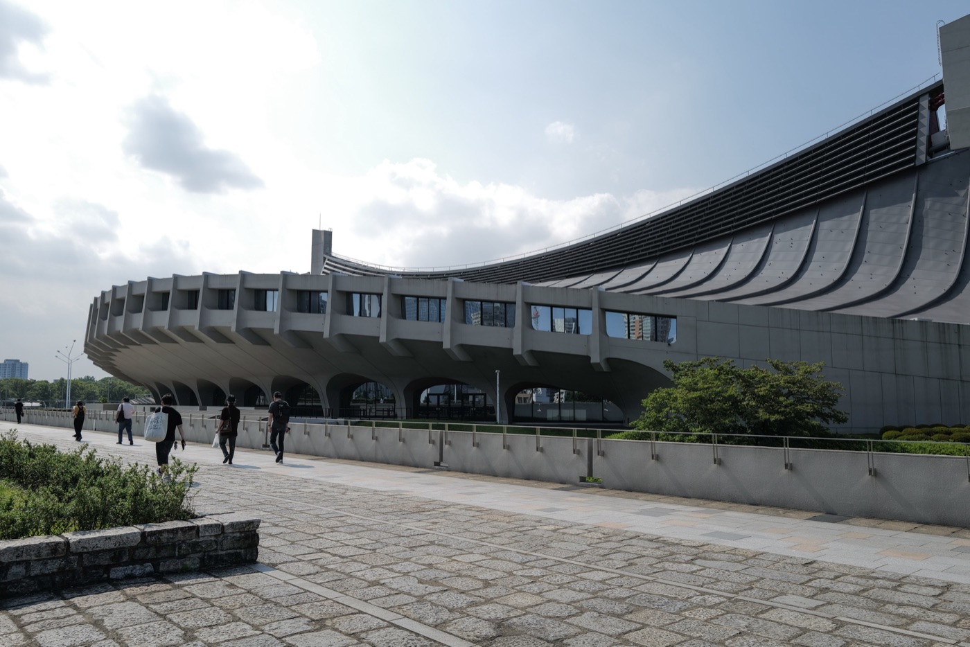 yoyogi national gymnasium tokyos architectural marvel photo 10