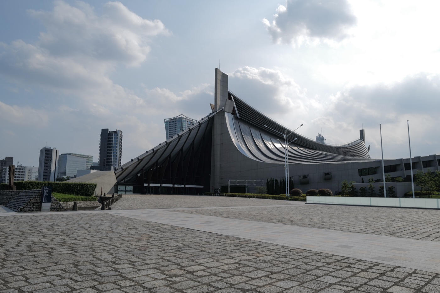 yoyogi national gymnasium tokyos architectural marvel photo 11
