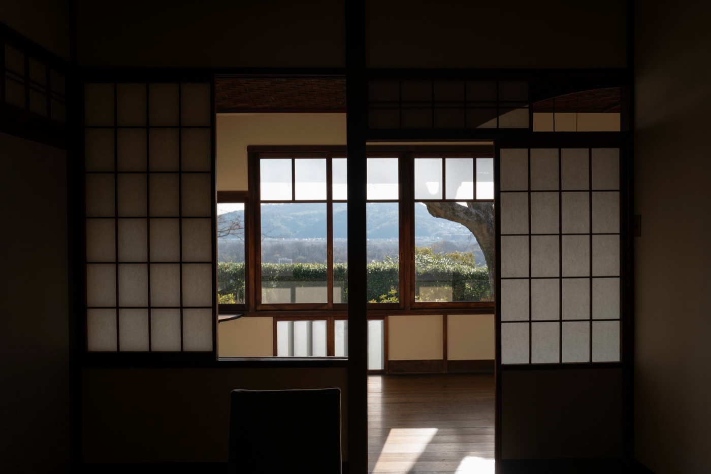 Chochikukyo house eaves and garden